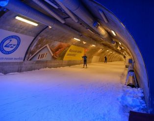 منتجعات التزلج على الجليد في الأماكن المغلقة الأكثر شعبية في العالم